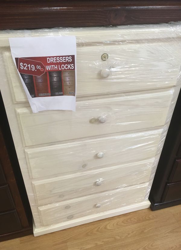 Cloud White Dresser With Lock For In Santa Monica Ca Offerup Cloud White Dresser With Lock