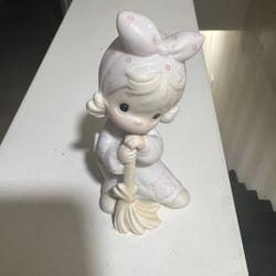 Vintage Precious Moments, E-5379, “Isn't He Precious?” 1984 Figurine