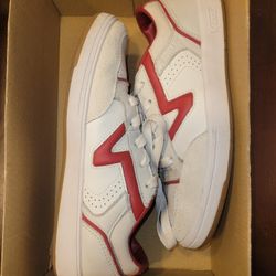 BOYS VANS SHOE SALE 4.5-5.5