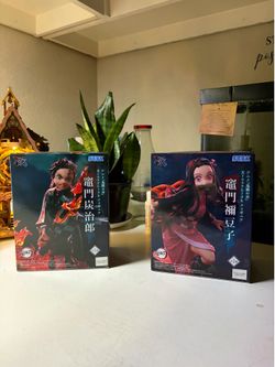 Demon Slayer Kimetsu no Yaiba Xross Link figures by SEGA, with Tanjiro Kamado and Nezuko Kamado.