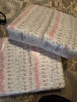 Kirkland Size 4 Diapers 198 Diapers 