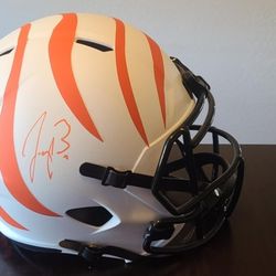 Joe Burrow Autographed Helmet 
