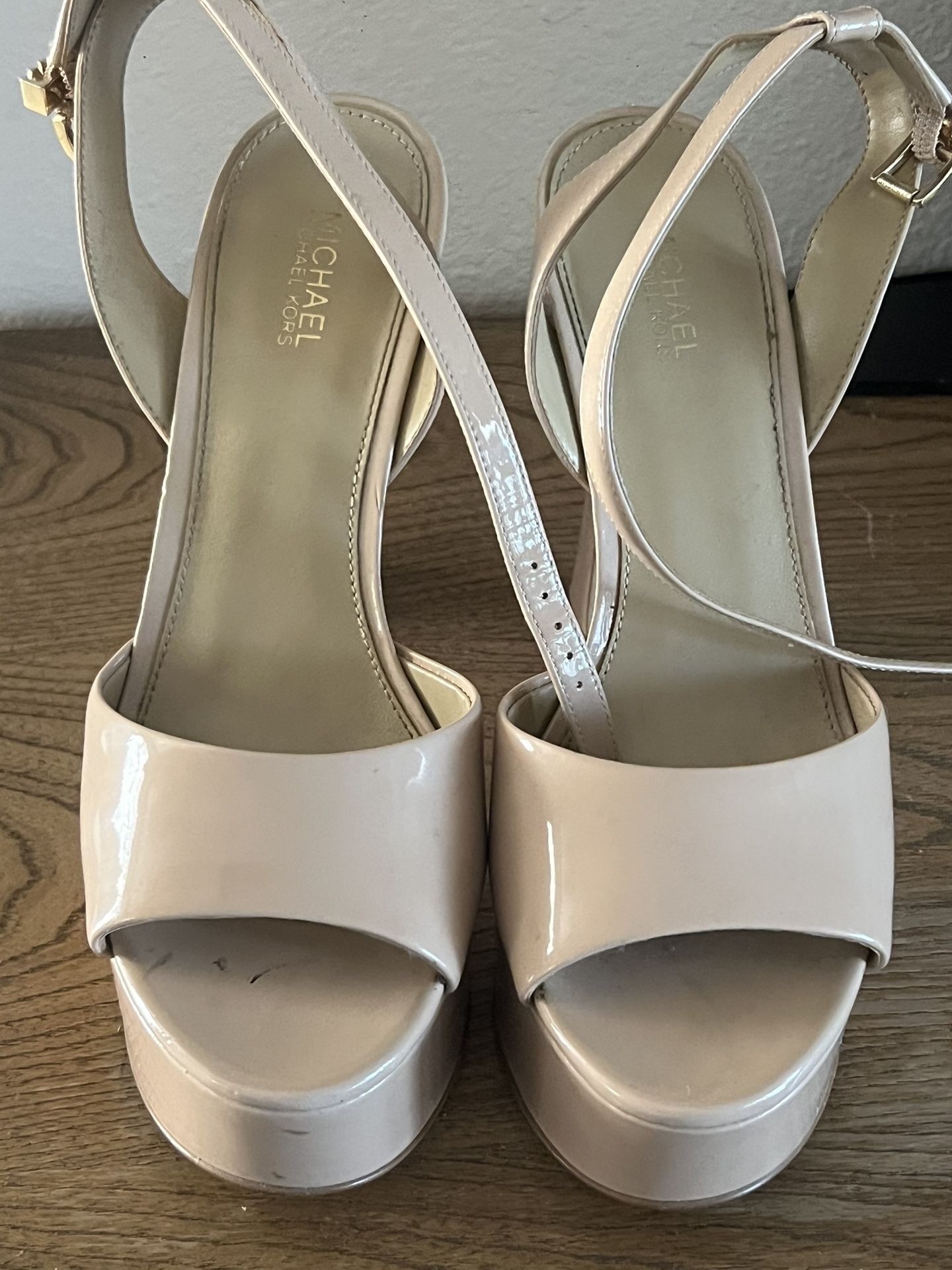 MICHAEL KORS Women Shoe’s Size 6.5