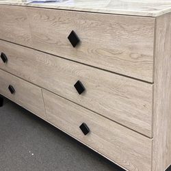 New 62’ Dresser With Trundle / Free Delivery 