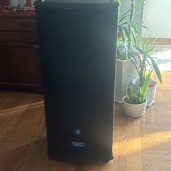 Mackie active 1522z powered speaker