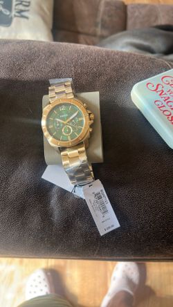 Brand new fossil watch