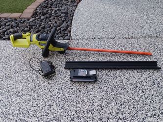 HEDGE TRIMMER RYOBI 40V BATTERY AND CHARGER INCLUDED