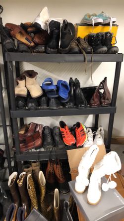 Work boots men and women shoes all kind of sneakers some of them new some of them are use