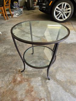 Glass top side / end table
