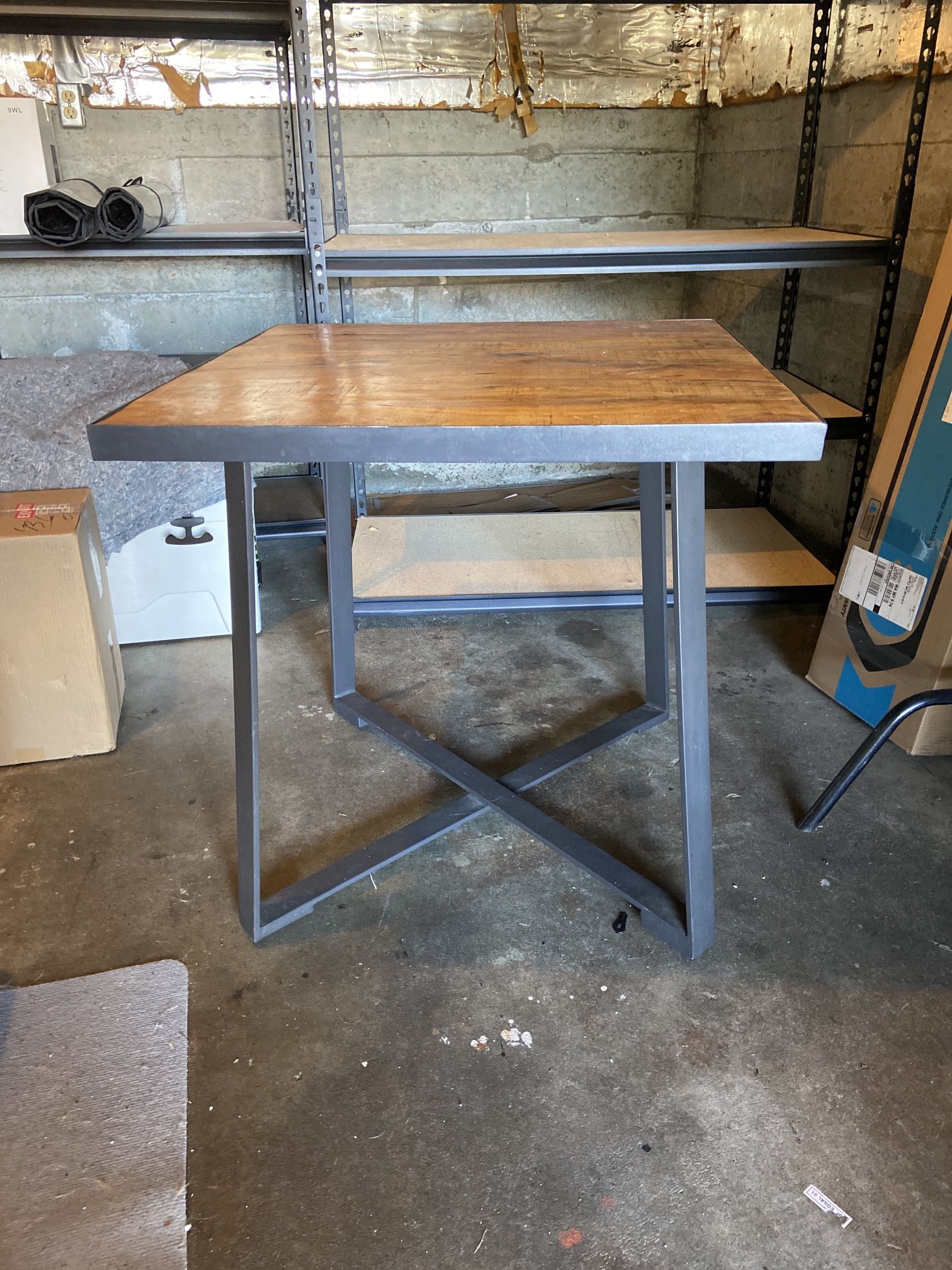 World market Bistro/Dinner Table