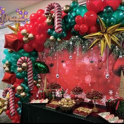 Christmas Balloon Garland