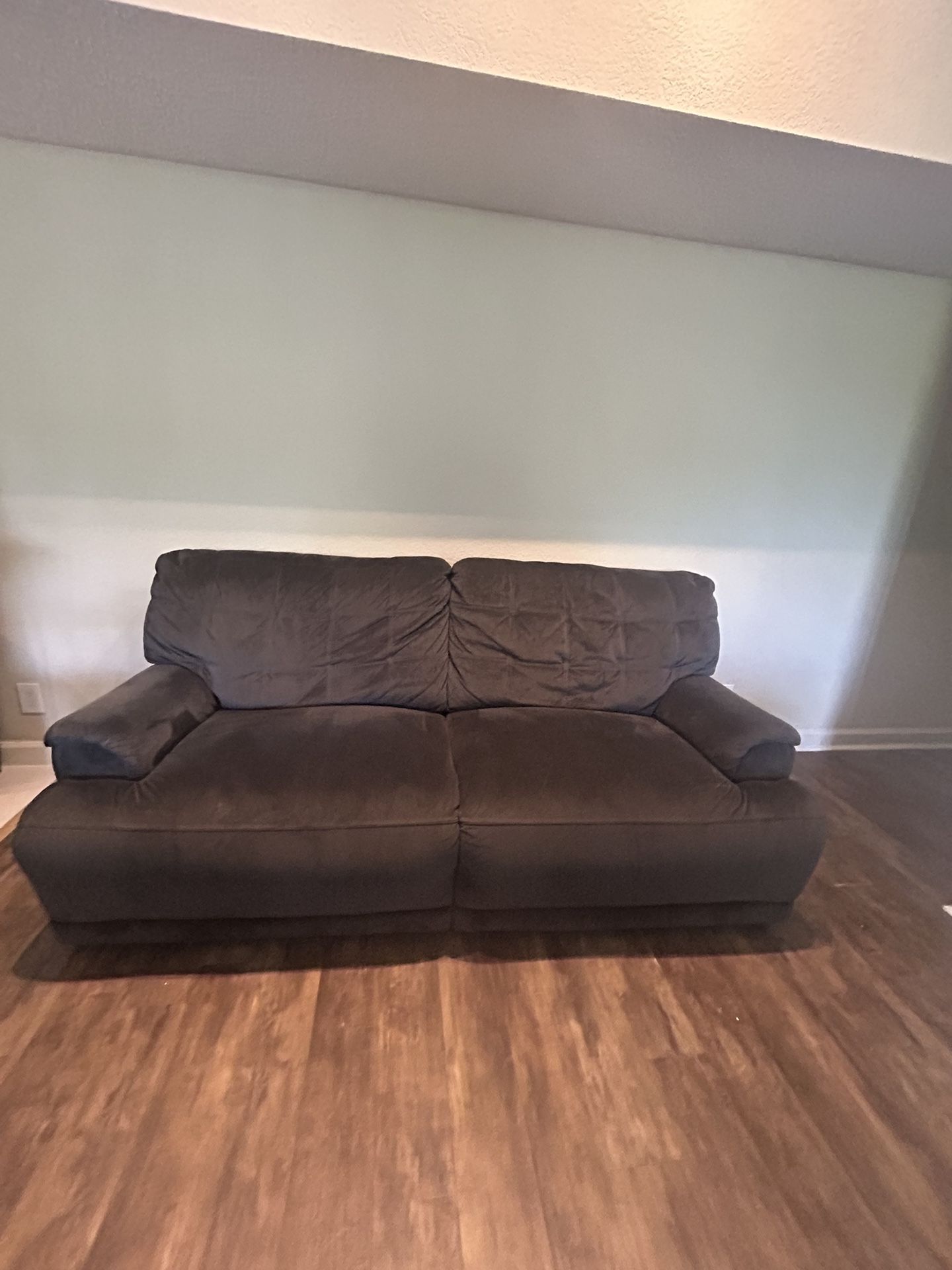Oversized Gray Reclining Couch – Must Go This Week