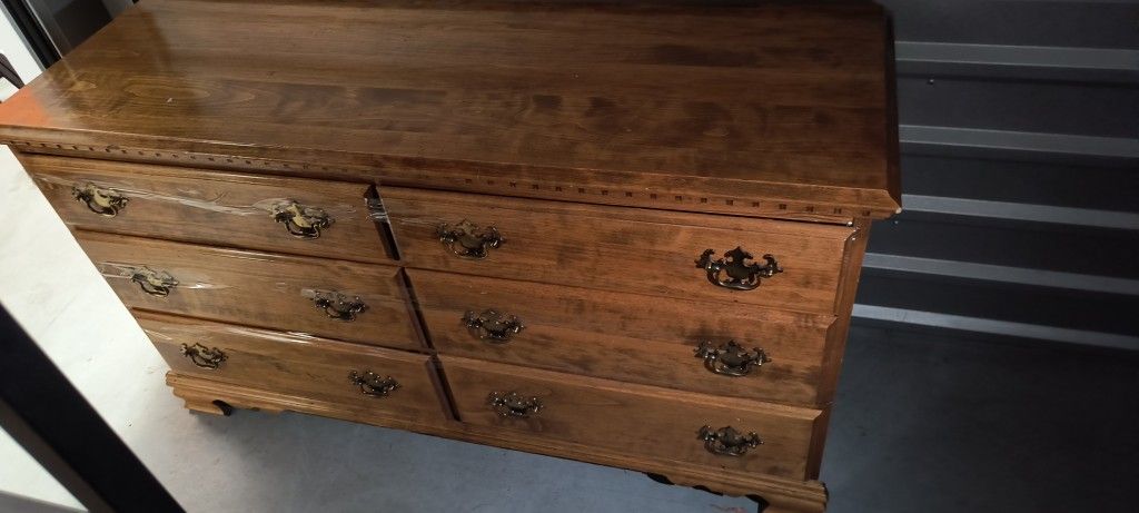 6 Drawer Dresser