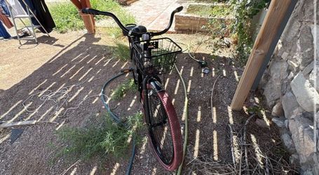 Huffy black and red bike barely used