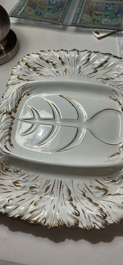 White gold, ceramic serving platter