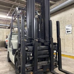 2019 NISSAN forklift for sale 7000 lb,3 stage, side shift, single double