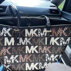 Michael Kors Purse