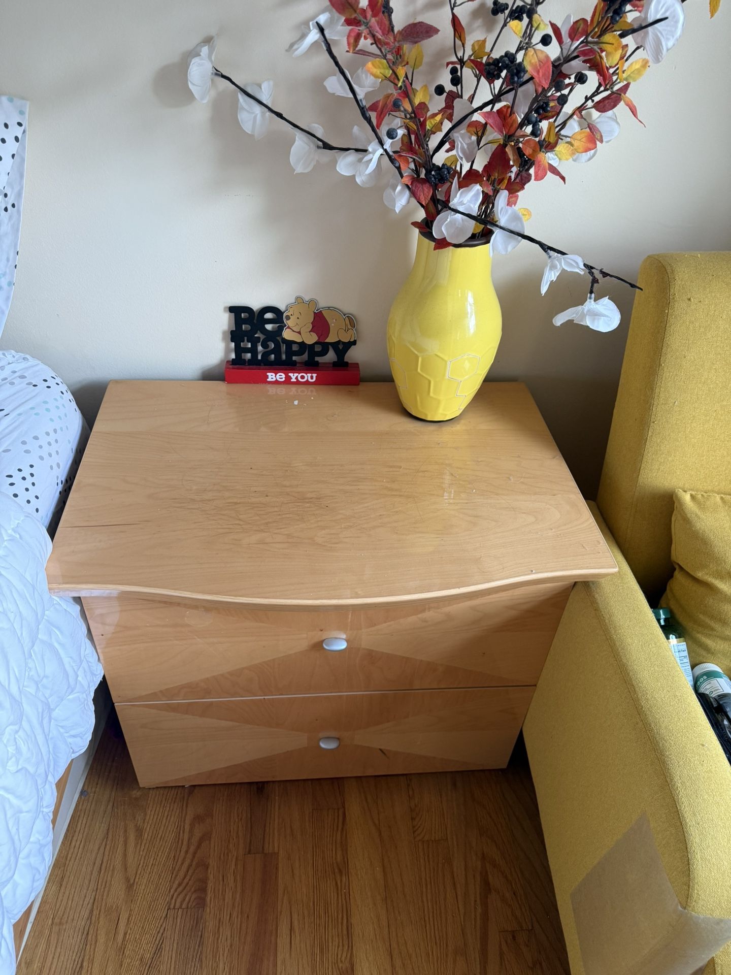 Dresser With Mirror And Tow Nightstands 