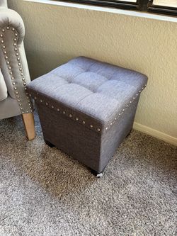 Gray Tufted Cube Ottoman with Nailhead Trim