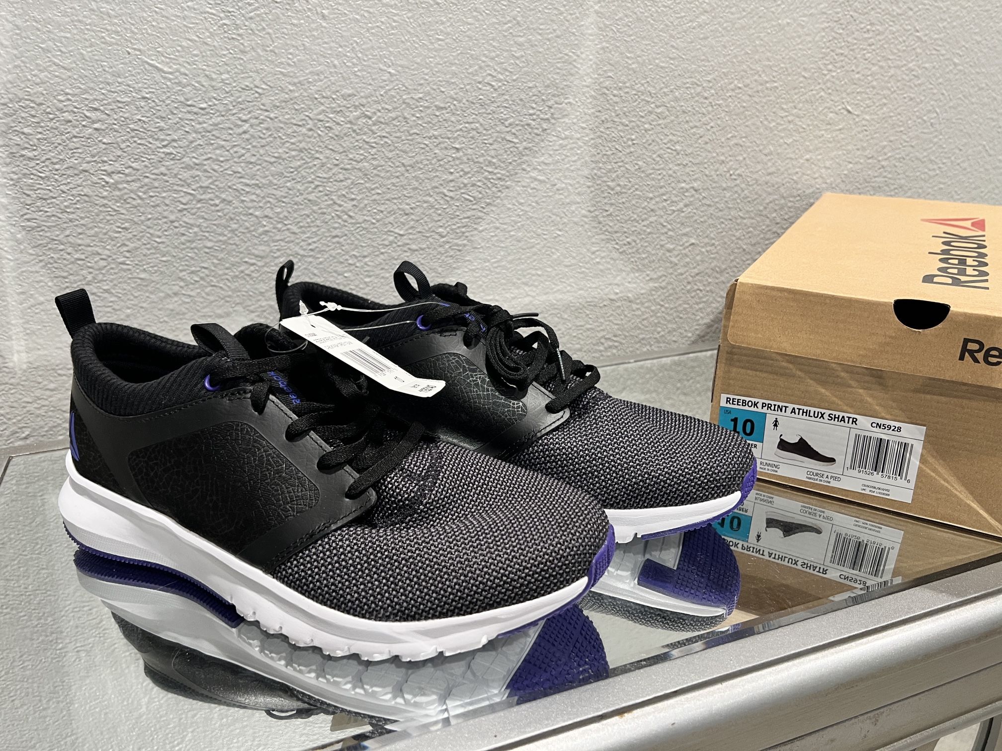 REEBOK PRINT ATHLUX SHATR Women’s Shoe Size 10