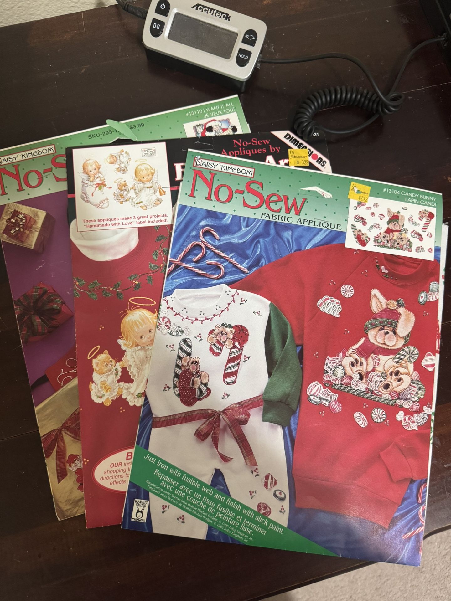 Vintage No-Sew Christmas Clothing Fabric Appliqué Designs Set Of 3 NWT