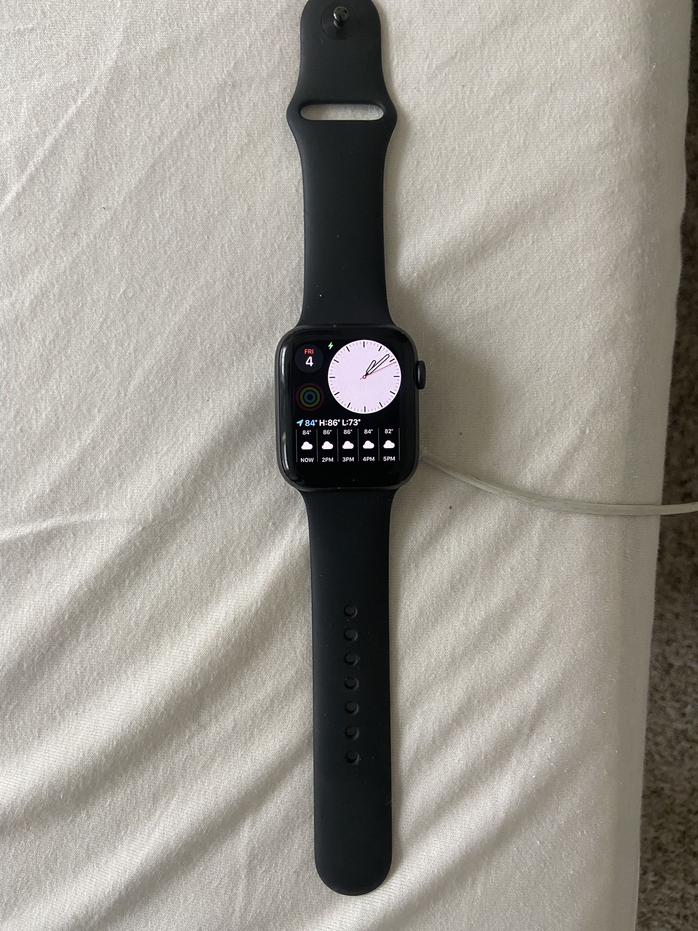 Apple Watch Series 5 With Charger