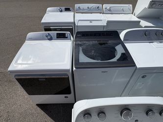 Whirlpool washer and Maytag dryer set