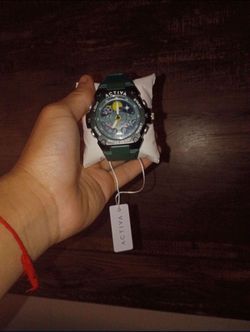 2 watches for the price of 1