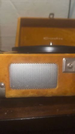 Crosley Cruiser Portable 3-Speed Suitcase Record Player