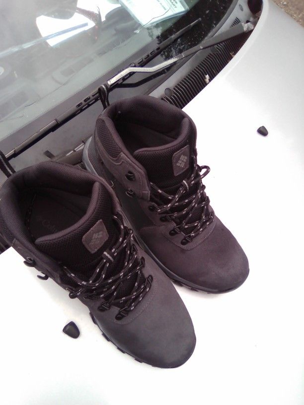 Size11 Columbia Mens Work Boots