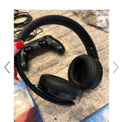 For Sale Ps 4 Bundle.. everything Included..willing To Trade For Xbox One