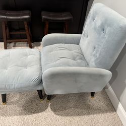Pair (02) Tufted accent chair with matching ottoman