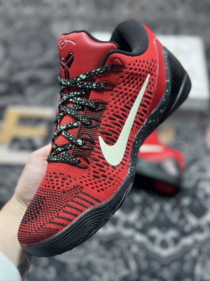 Red Kobe 9s Elite Kobe Elite Low XDR 'University Red - Main Image