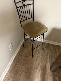 2 swivel high chairs