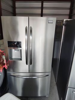 Refrigerator stainless steel counter depth