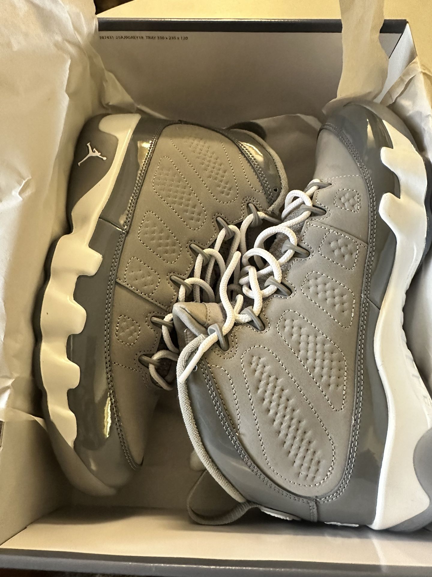 COOL GREY 9 VNDS