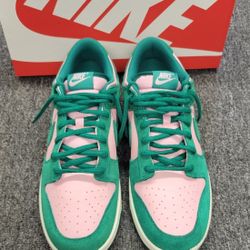 Nike Dunk SE Low Malachite Medium Soft Pink Size 10.5  FZ0549-600