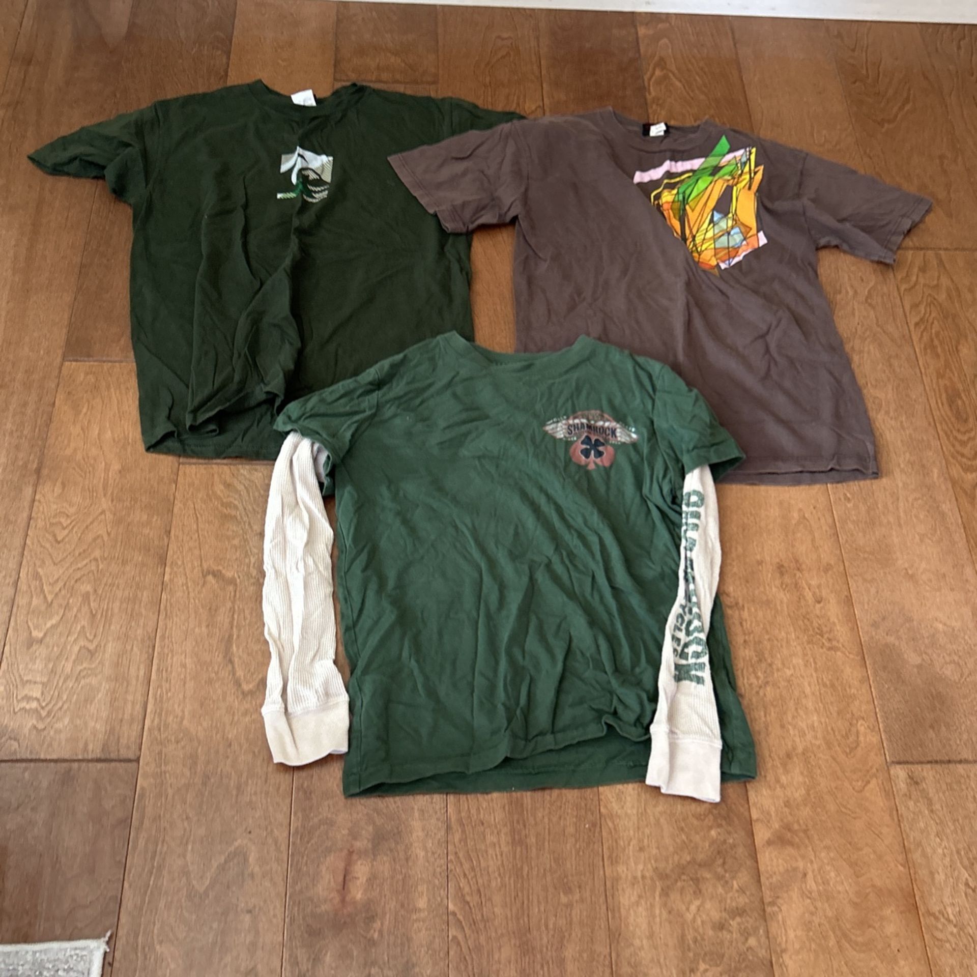 Lot Of 3 Boys T-shirts Size XL Lucky, Quicksilver