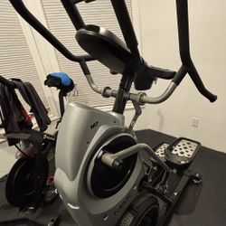 BowFlex M7 Max Trainer