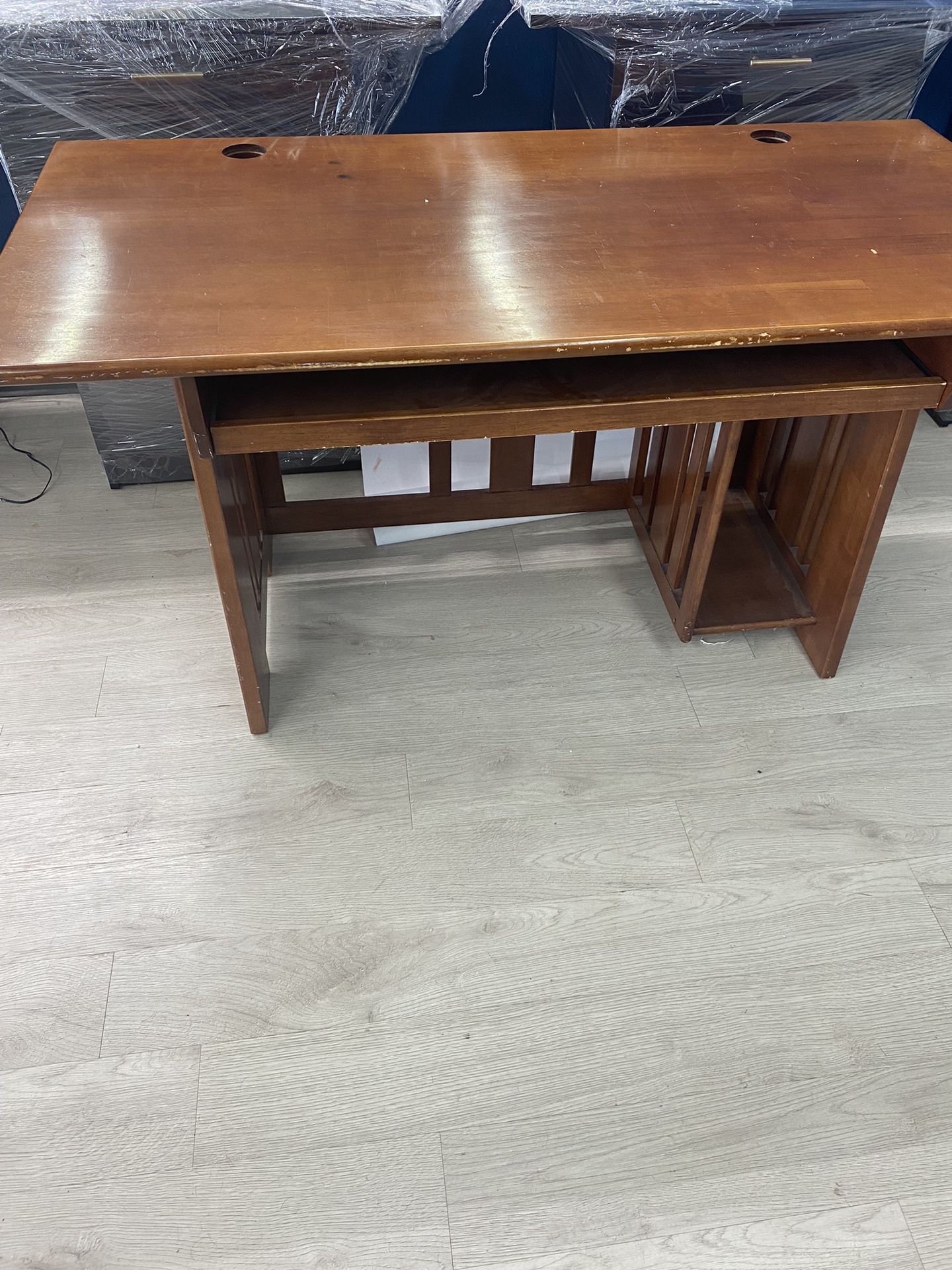 Bassett desk