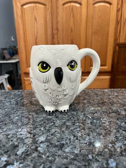 Harry Potter Hedwig Owl 3D Sculpted Large Ceramic Mug.  Brand new never used.  Smoke free home