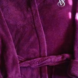 XL/TG BURGUNDY VICTORIA'S  SECRET LONG ROBE