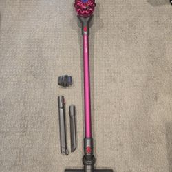 Dyson Vacuum 