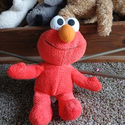 1997 Tickle Me Elmo 19 Inch Plush