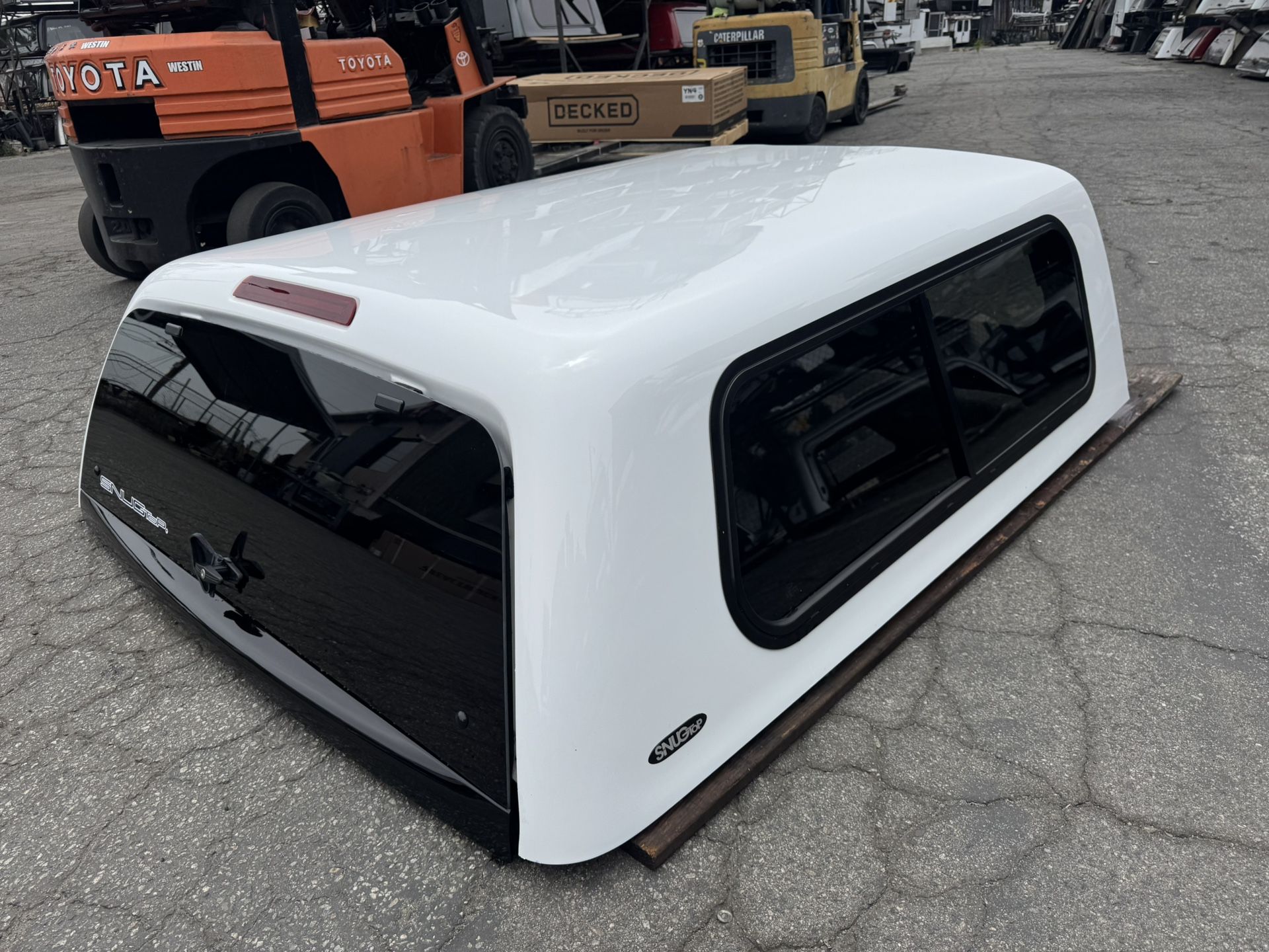 Tacoma Snugtop Camper Shell 2016-23