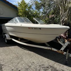 Bayliner Boat