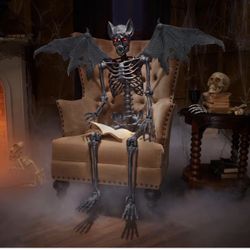 NEW - Home Accents Halloween Decor 5 ft. LED Pose-N-Stay Bat Skeleton 
