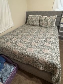 queen bed with storage w mattress