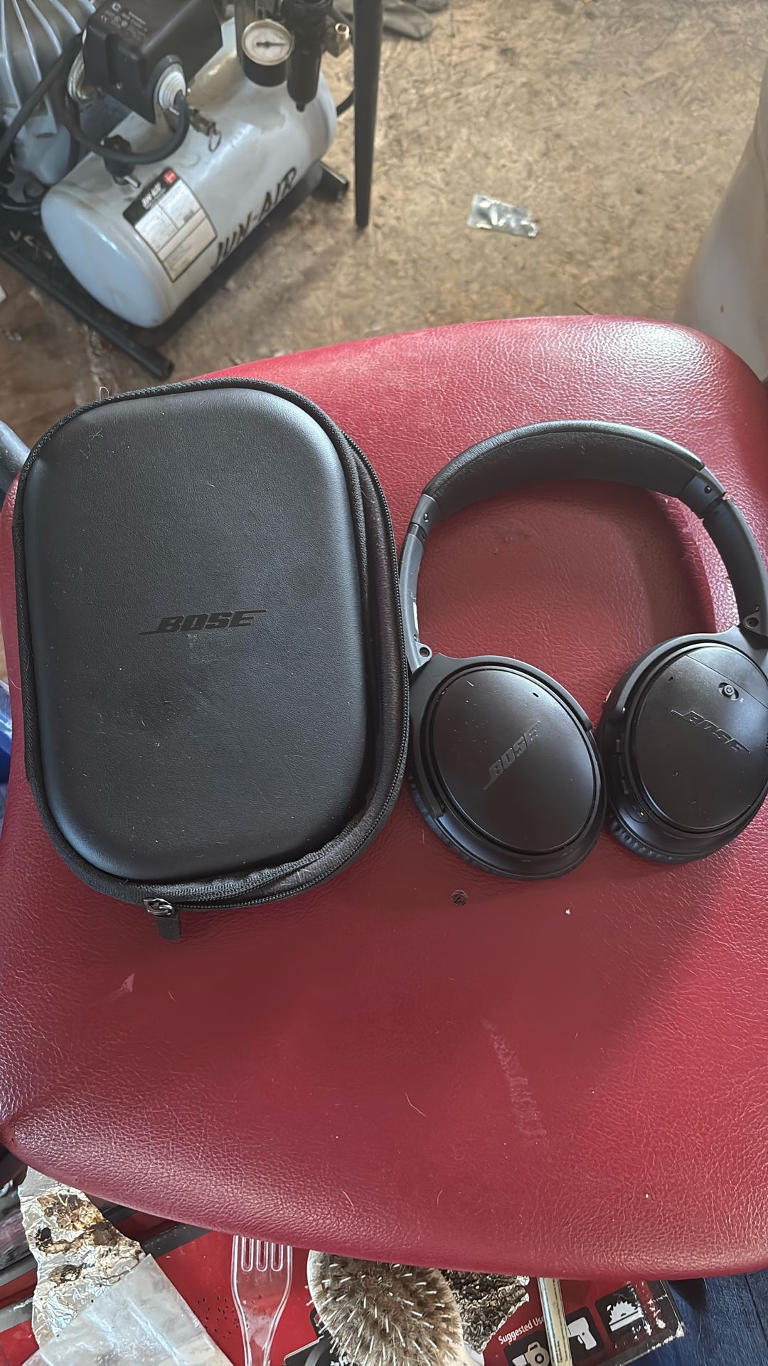 Bose Quitecomfort Headphones