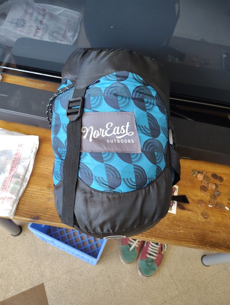 NorEast Outdoors 32°F Base Camp sleeping Bag